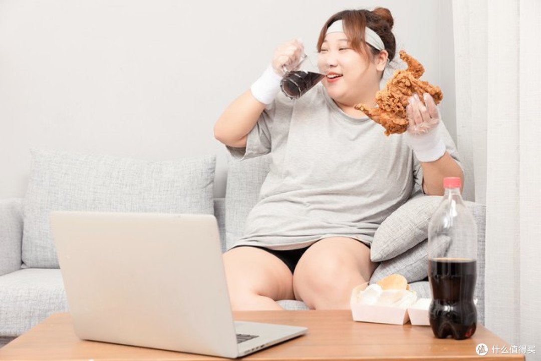 应酬几杯酒,脂肪燃烧就"临时停摆":酒精到底动了什么手脚