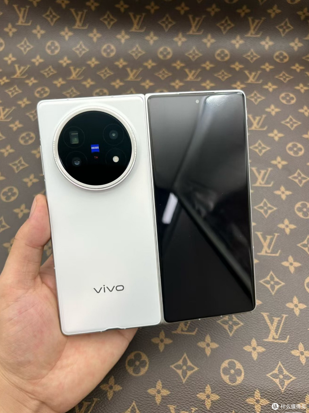 全能折叠屏的标杆之作:vivo X Fold5 深度体验报告