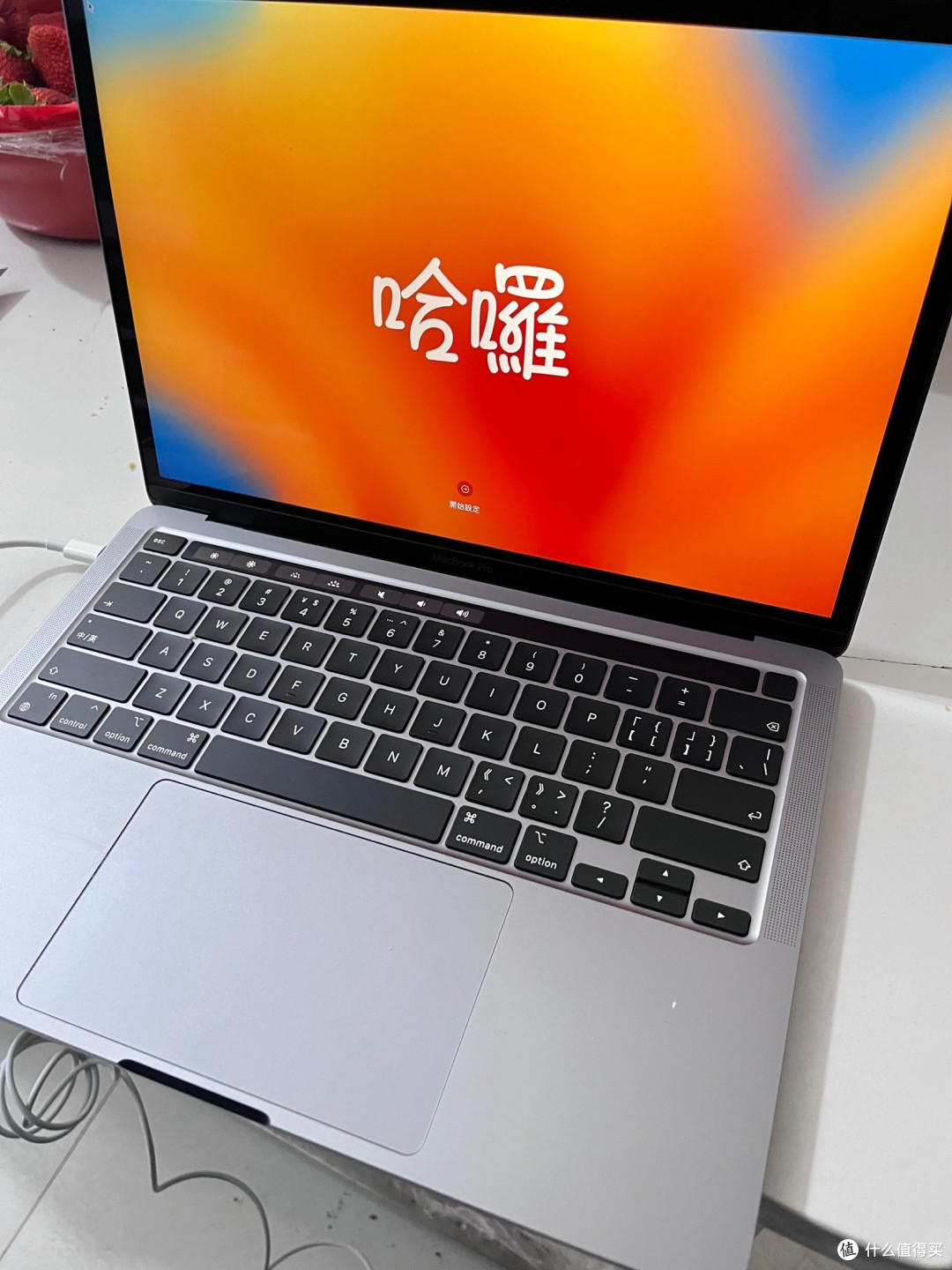旧MacBook别扔!2026年翻新实录:换电池+扩容,续航翻倍还能跑AI