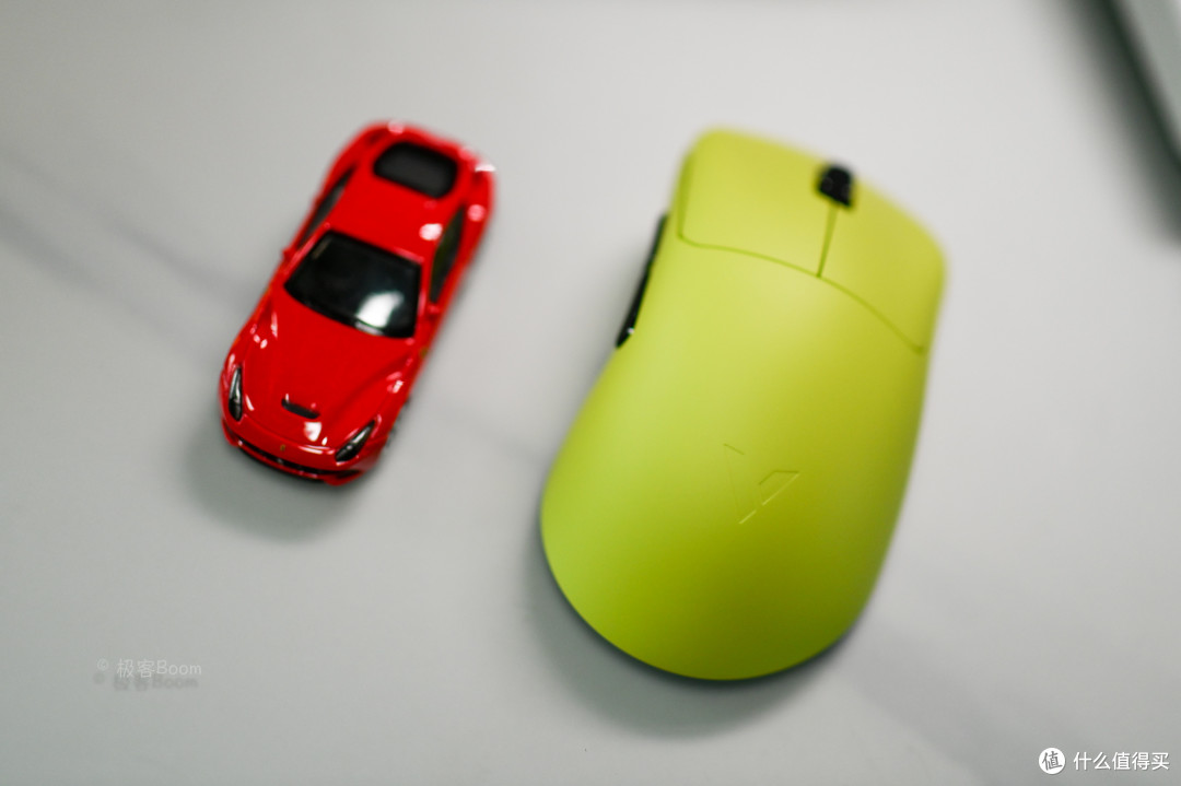 桌面新宠：陆虎RC和雷柏VT3 V2&VT3s V2系列鼠标