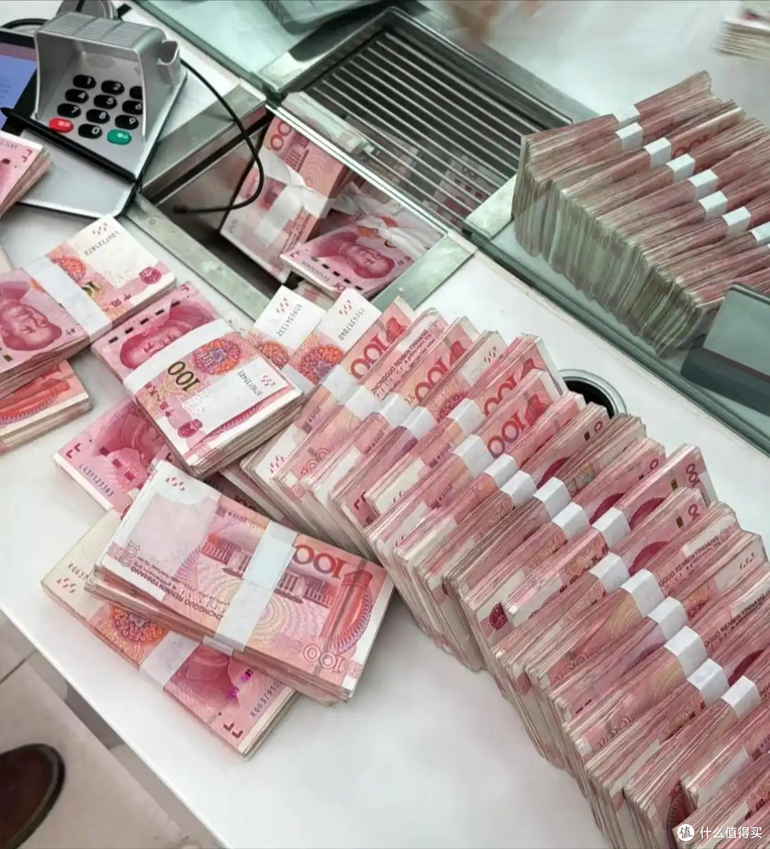 9月起,银行存款30万以下10万以上的家庭,这3个消息一定要了解