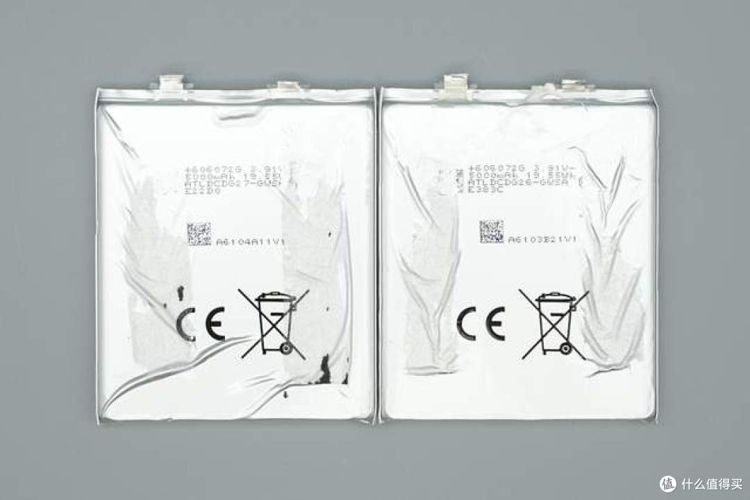 支持智能交互,拆解绿联45W自带线智显屏充电宝