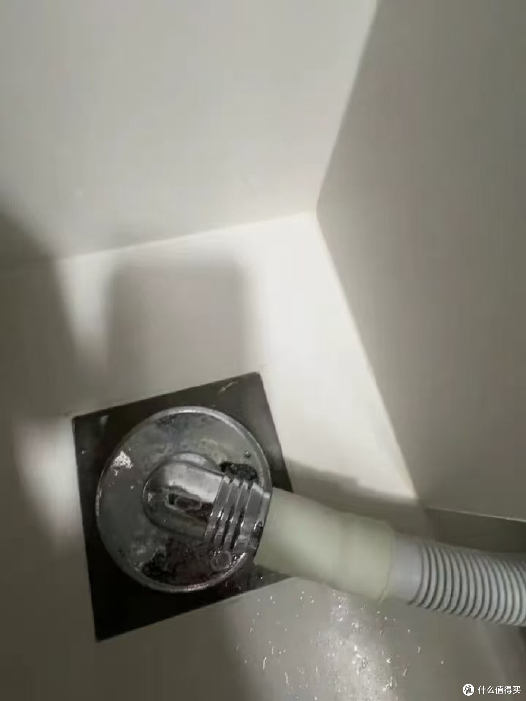 全铜防臭接头，洗衣机旁再也没有湿脚印