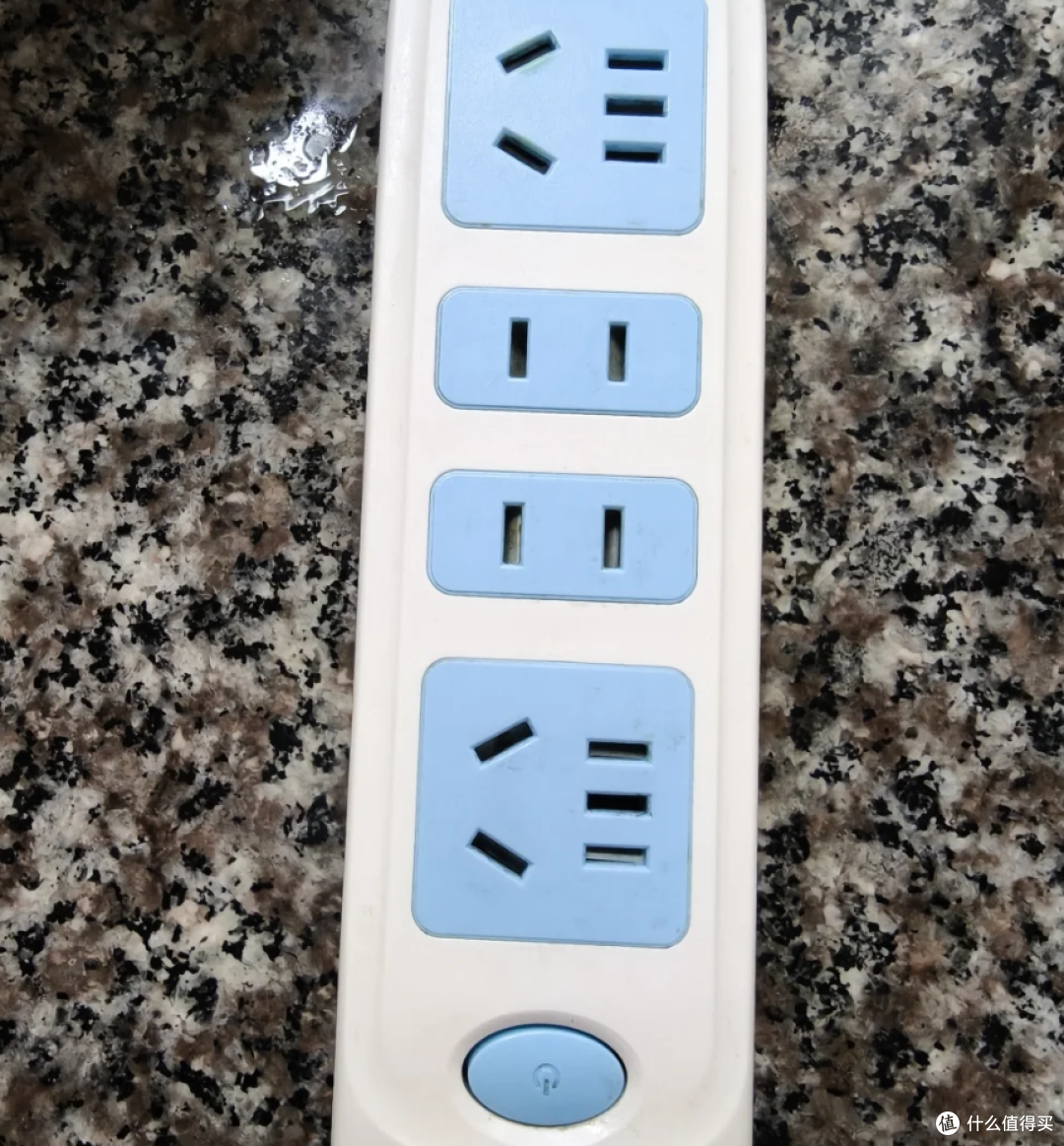 家用插线板的好坏该如何分辨？教你选对安全又耐用的插线板