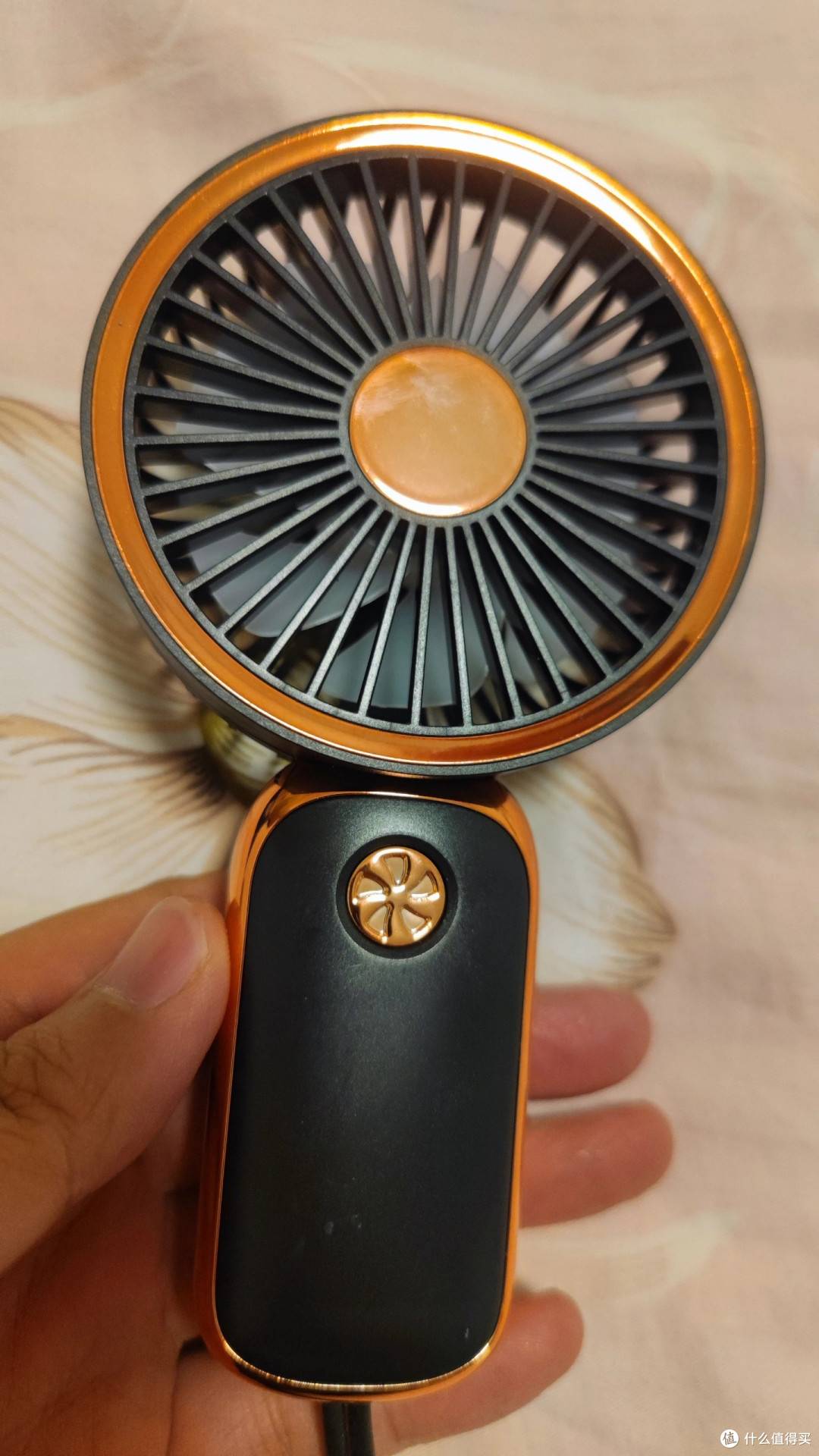 宿舍小风扇，应对秋老虎！