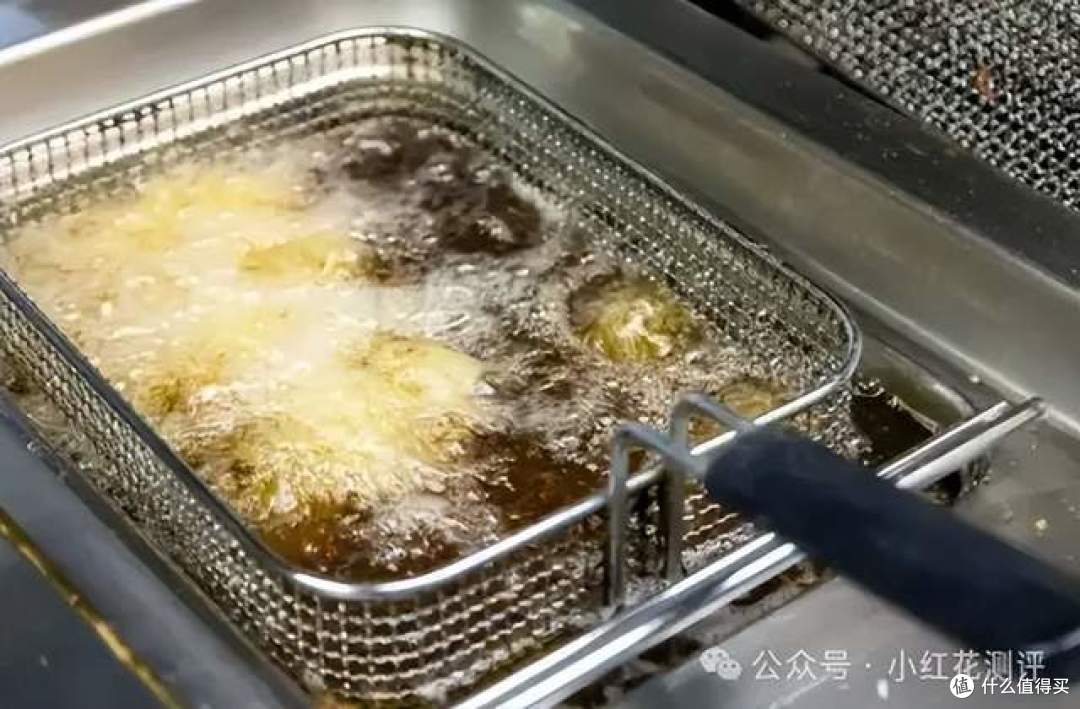 美国《消费者报告》：检测21款著名儿童零食，14款有问题