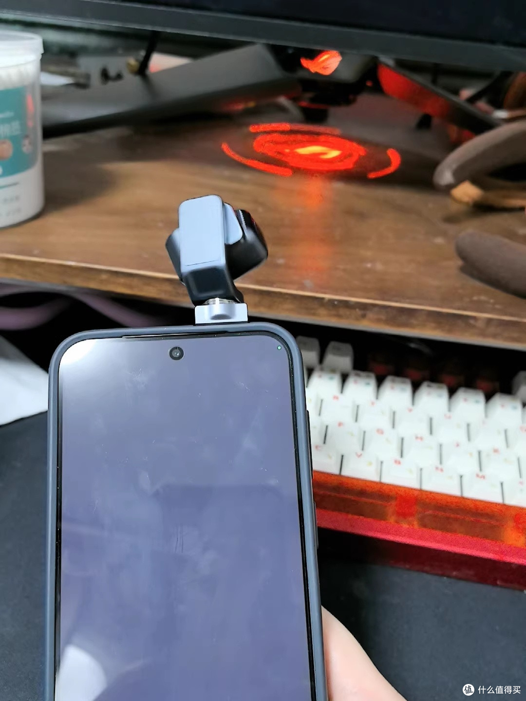 会转头会跟拍的荣耀Robot Phone