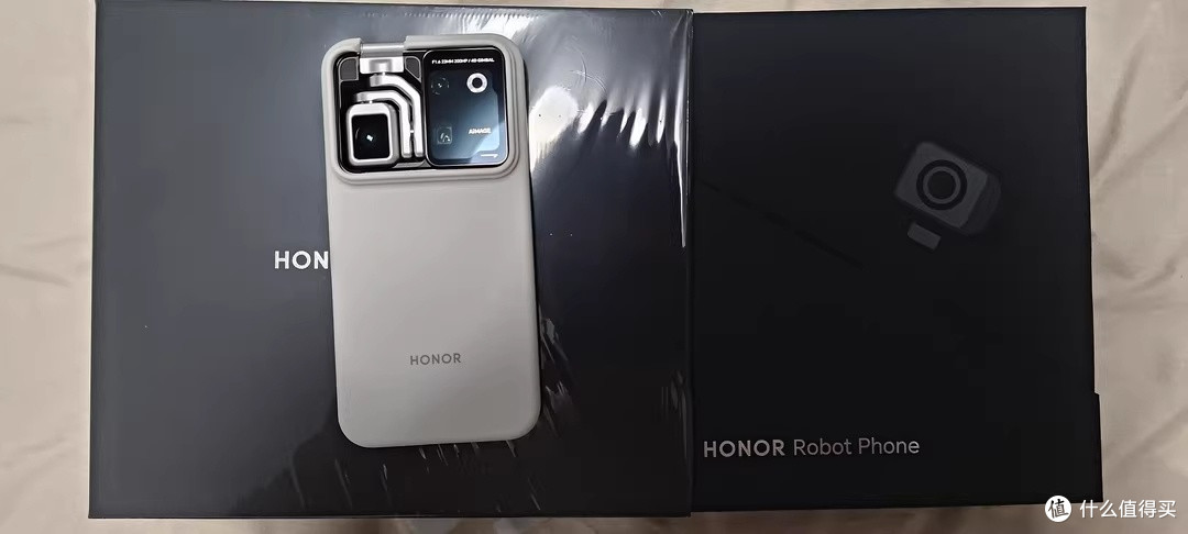 荣耀Robot Phone:会转头的电影机,重归创作自由