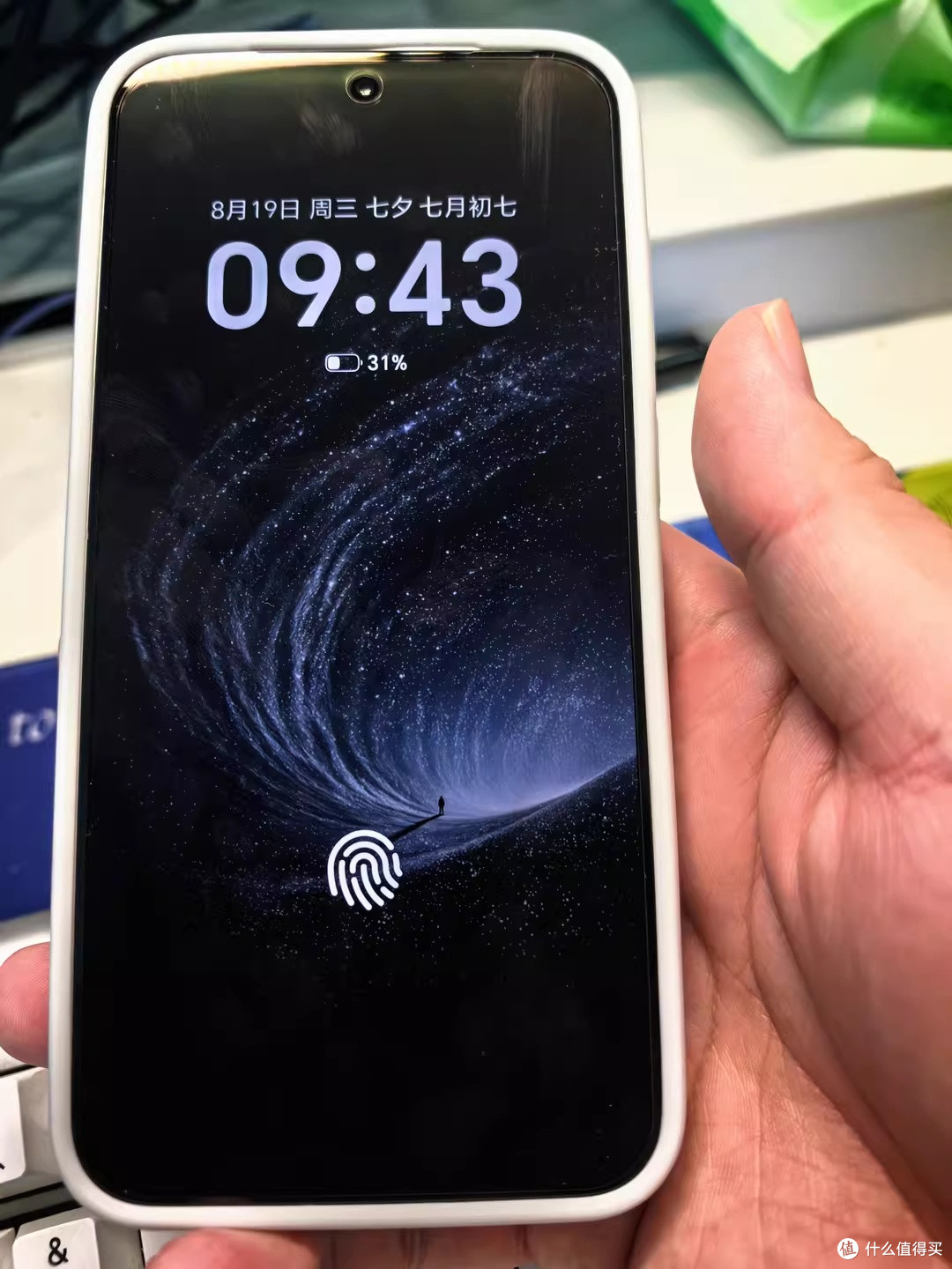 云台会转头跟拍,荣耀Robot Phone像带脑小摄像机