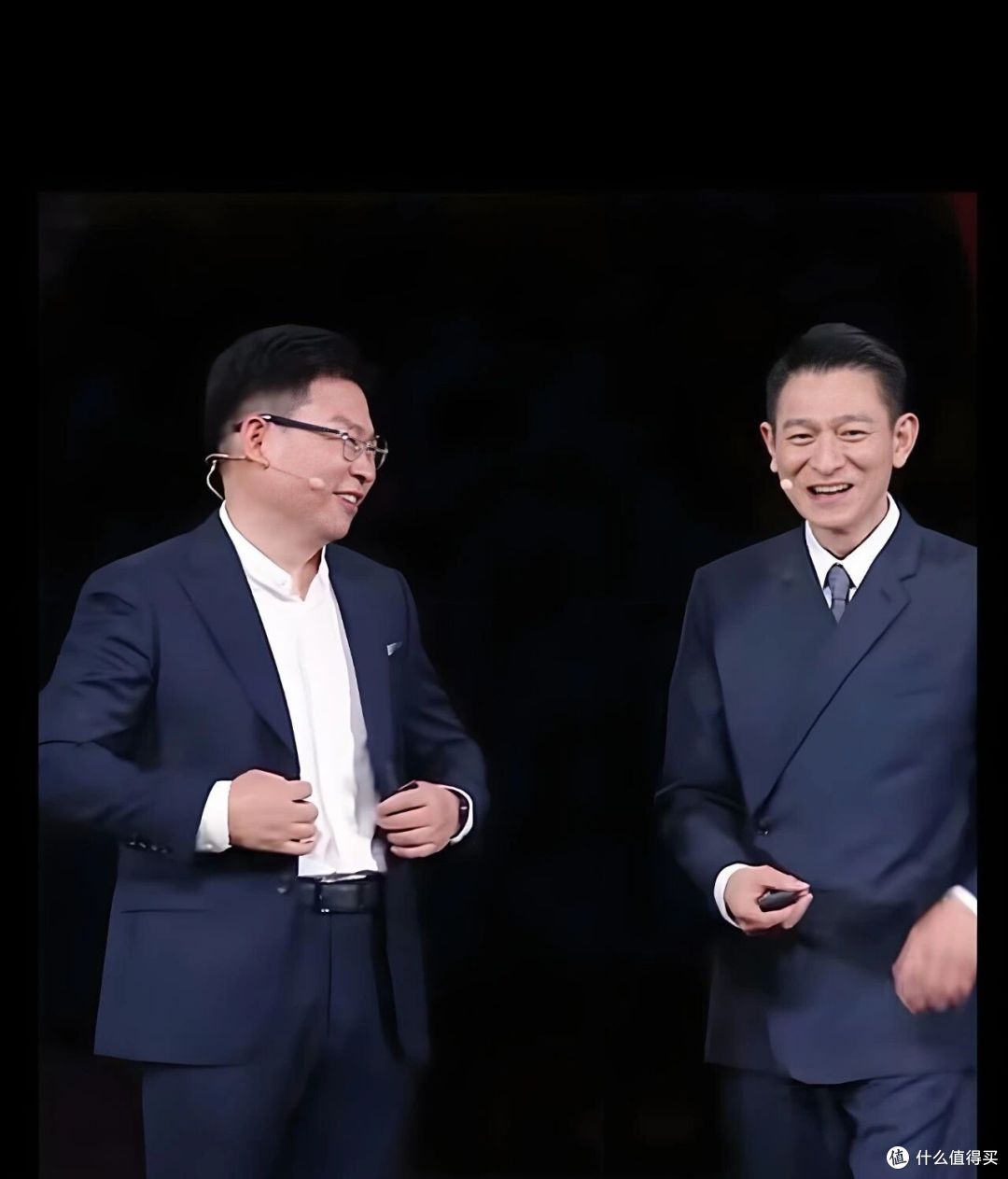 刘德华:"不好用找余总",余承东:苹果用户,先买台华为当备用机