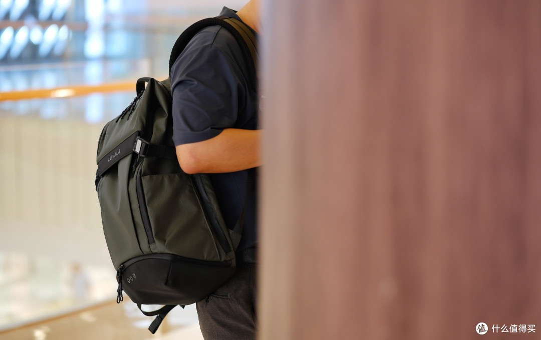 通勤健身一个包搞定？我的双肩包收纳方案：地平线8号轻旅行系列