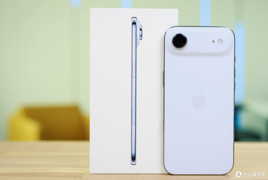 苹果这次真堆料了?iPhone18新爆料:2nm芯、12GB、可变光圈来了