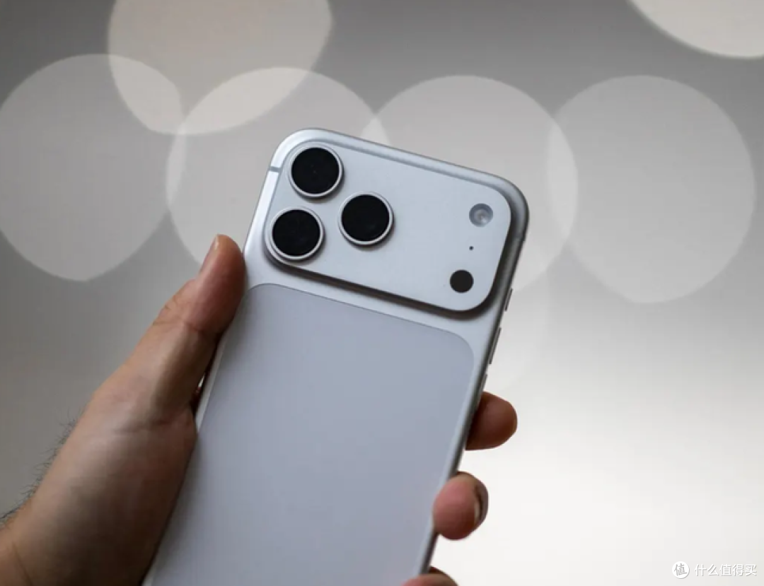 苹果这次真堆料了?iPhone18新爆料:2nm芯、12GB、可变光圈来了