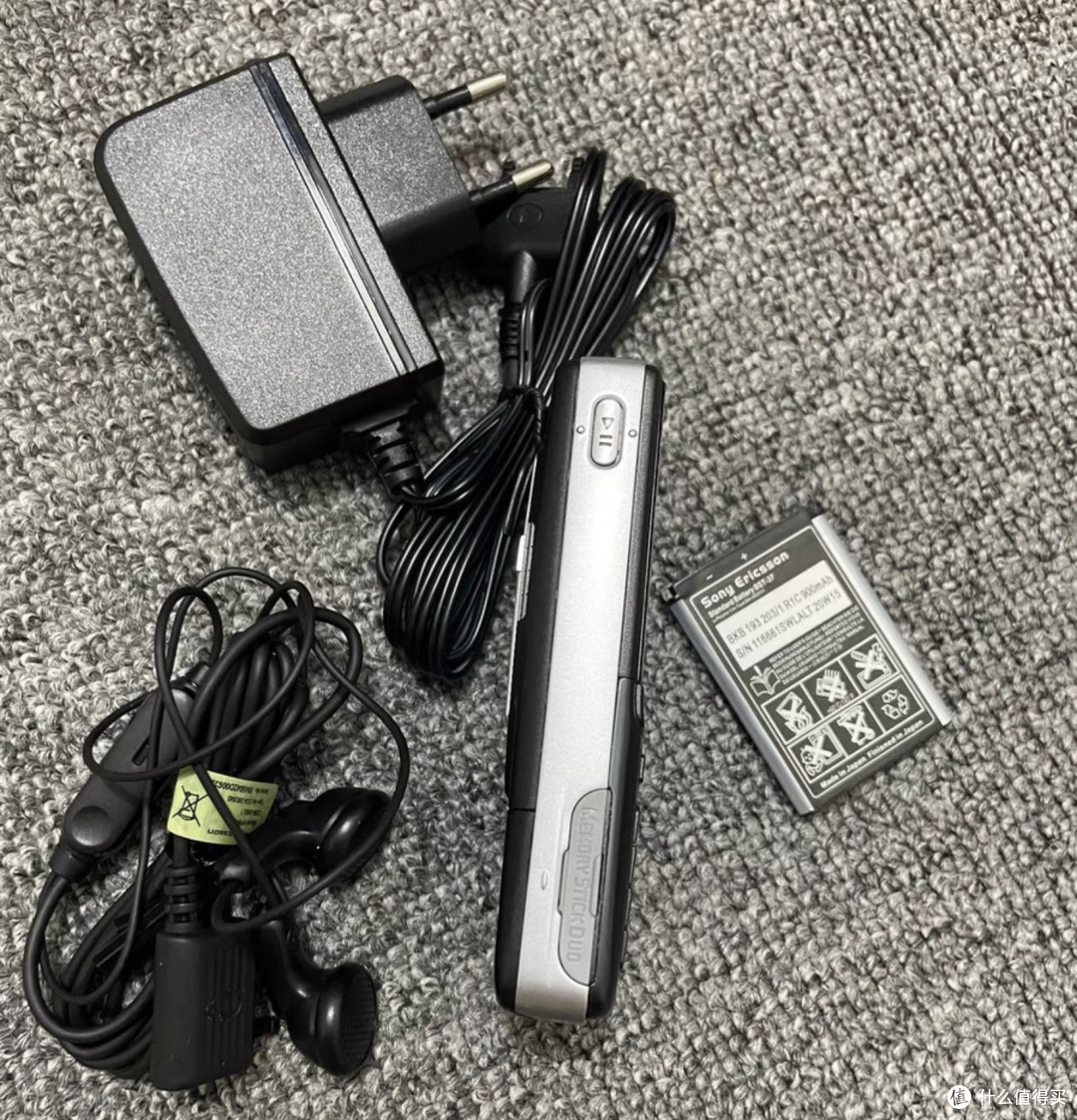 闲鱼大量涌入索尼爱立信K750i，Cyber-shot拍照王，80块古董捡漏