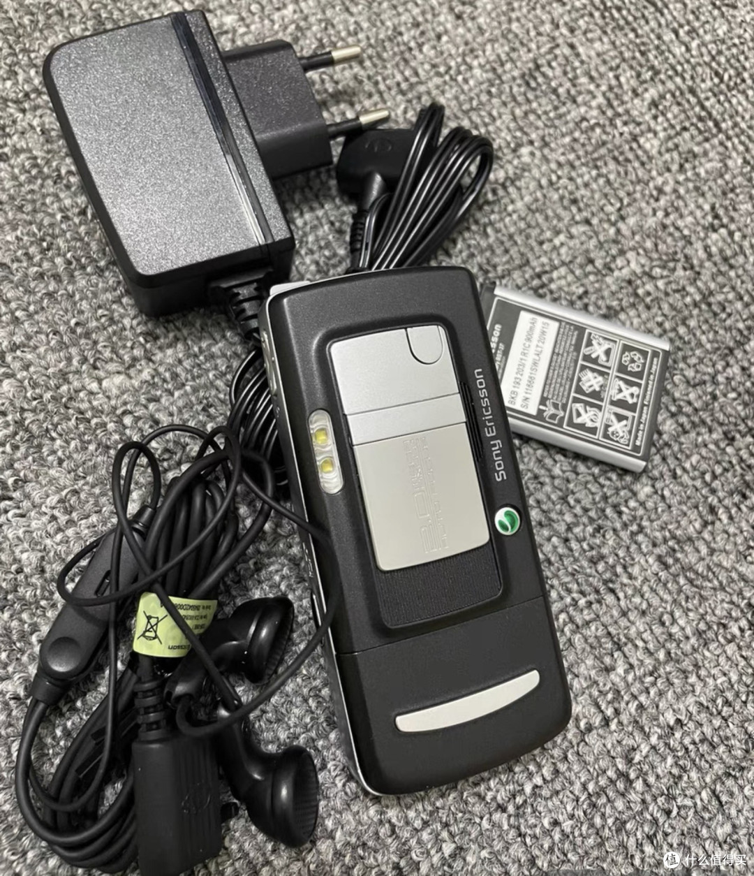 闲鱼大量涌入索尼爱立信K750i，Cyber-shot拍照王，80块古董捡漏
