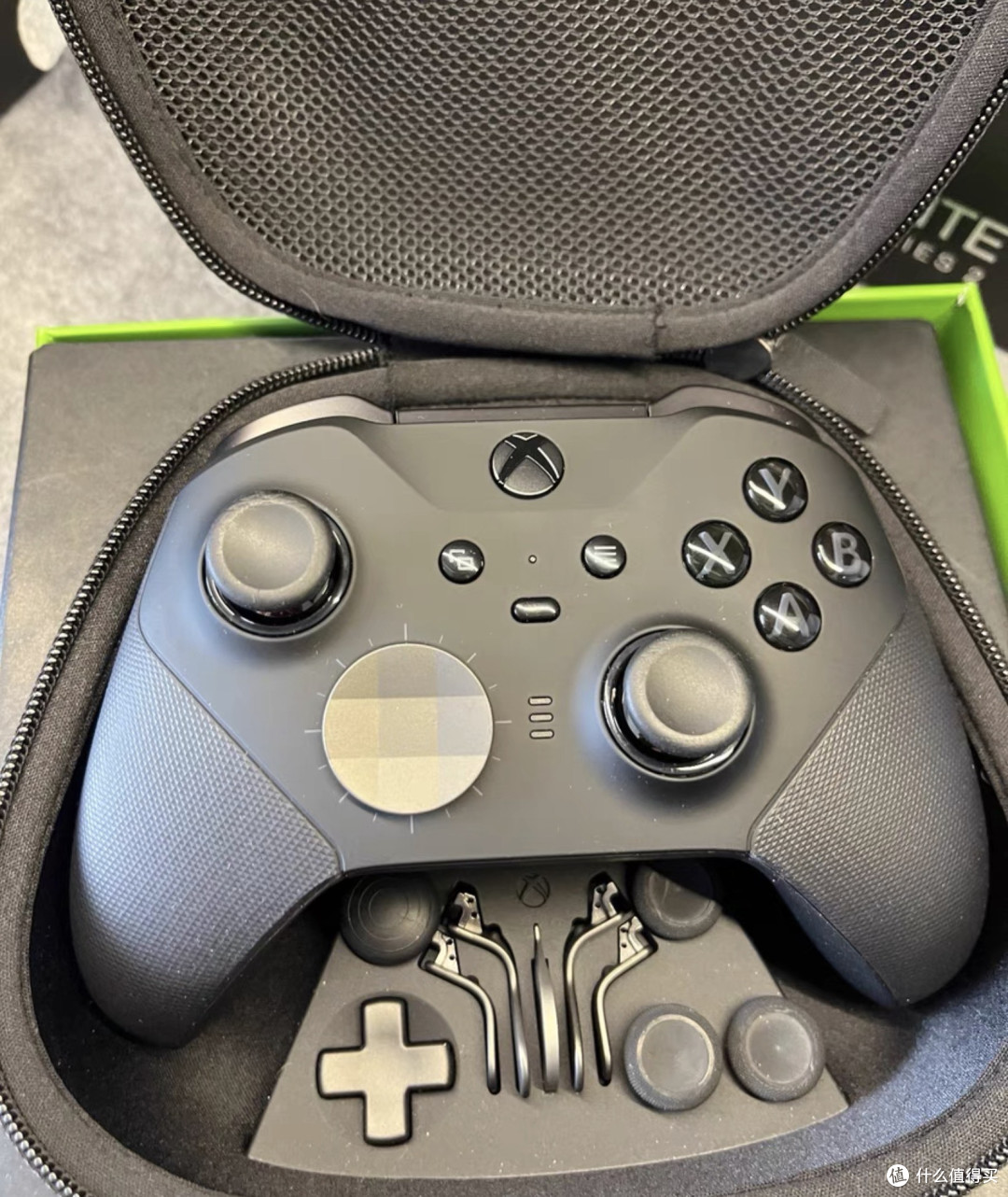 闲鱼惊现Xbox精英手柄二代，模块化背键，399块这漏值不值得捡？