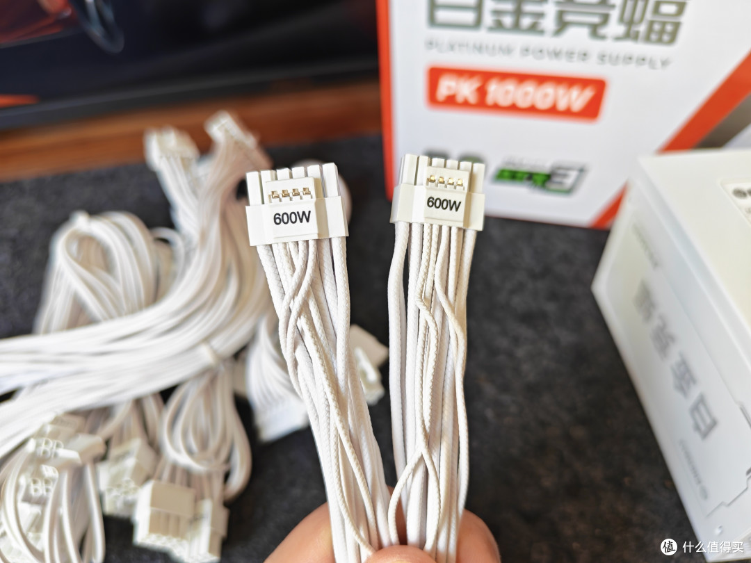 乔思伯D34机箱+TM280水冷+安耐美PK1000W电源,打造电竞小钢炮