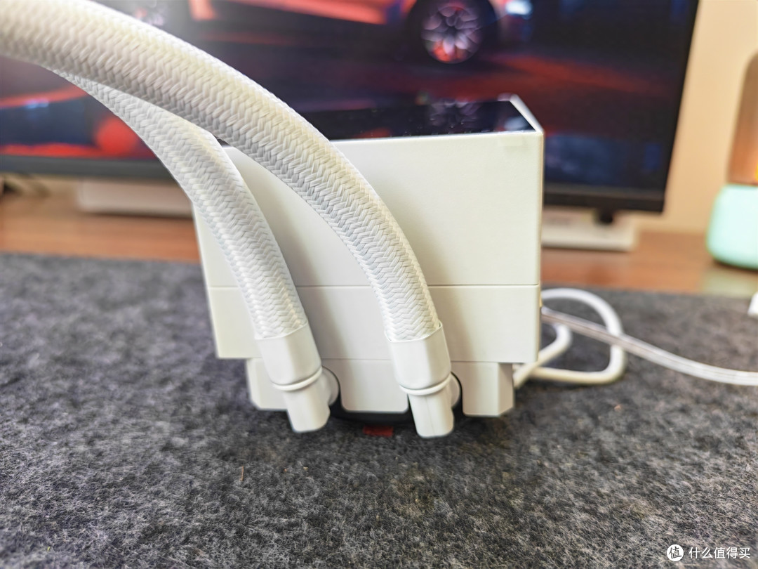 乔思伯D34机箱+TM280水冷+安耐美PK1000W电源,打造电竞小钢炮