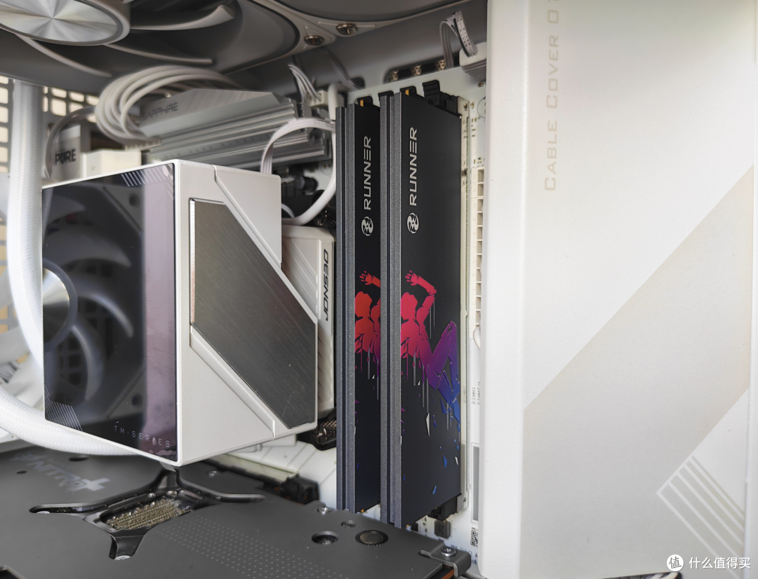 乔思伯D34机箱+TM280水冷+安耐美PK1000W电源,打造电竞小钢炮