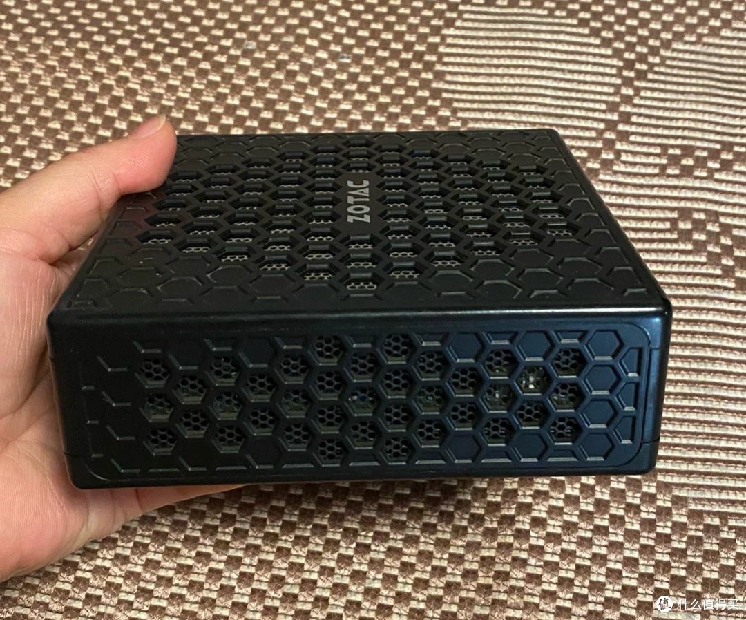 198元索泰CI320 nano:巴掌大静音小主机,值不值?