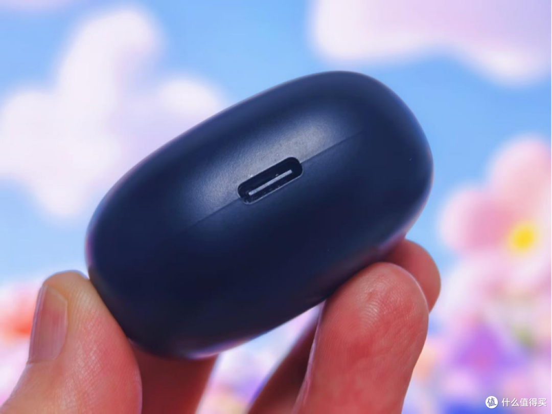 侧睡党狂喜？2.8g的蛇圣小梦Pro，真能戴着睡觉不压耳？