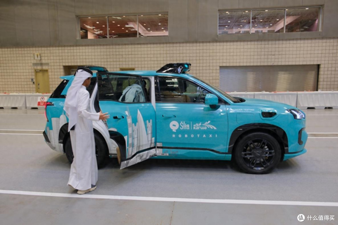 小马智行多哈Robotaxi商业运营再进一步，全无人驾驶体验首次开放