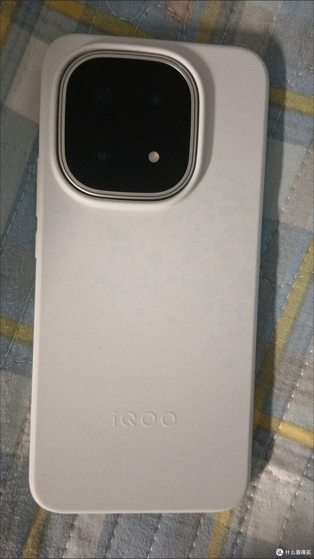 iQOO 15全能旗舰配置解析