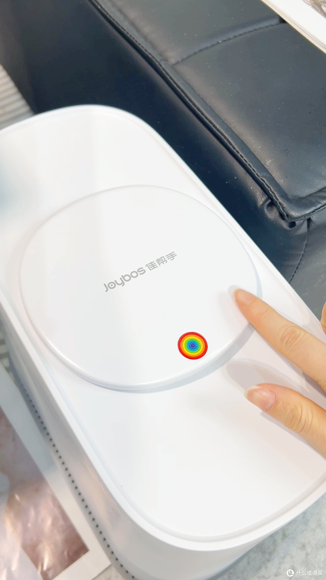 按压翻盖不脏手 佳帮手垃圾桶客厅厨房都适用