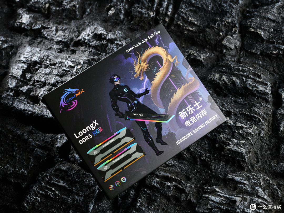 【图赏】CUDIMM 高频猛将!新乐士屠龙勇士 DDR5 RGB 8800MT/s