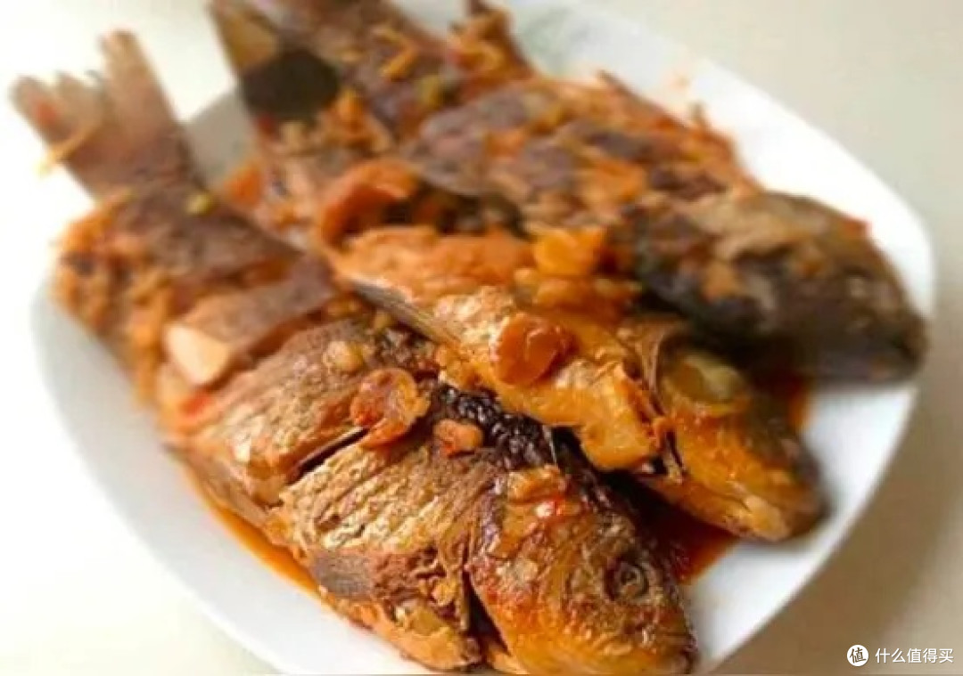 酥鲫鱼：骨酥肉烂，一味存百年