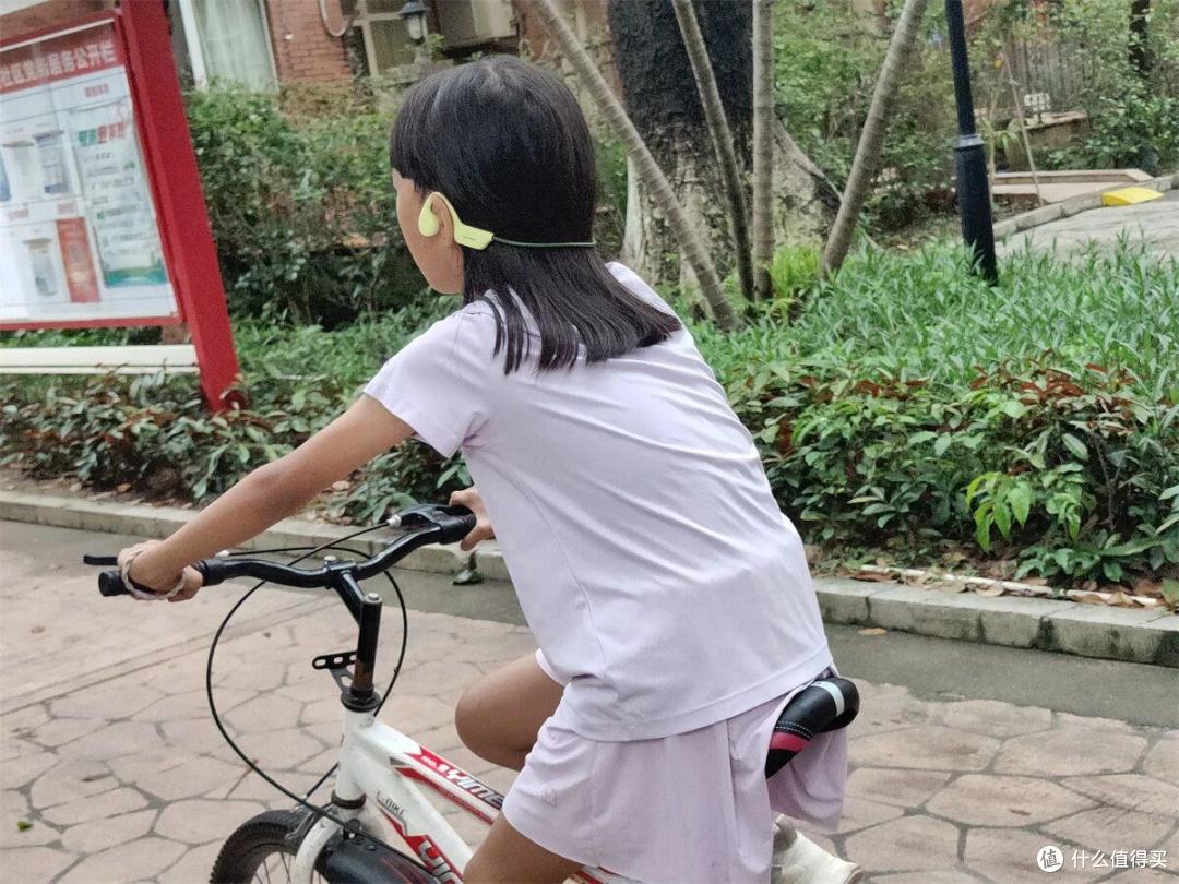 游泳运动耳机怎么选？园世游泳耳机开箱，聊聊骨传导耳机真实体验