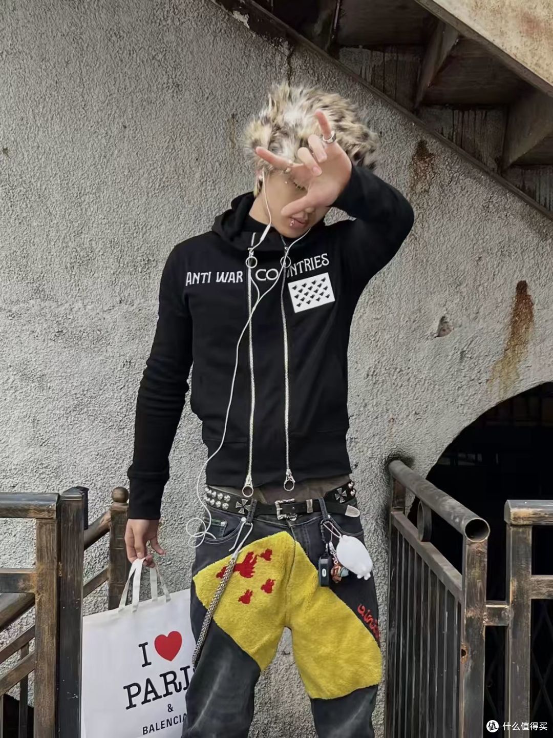 谁懂！这件 Vinkid 云梯旗帜卫衣外套长在审美上🔥