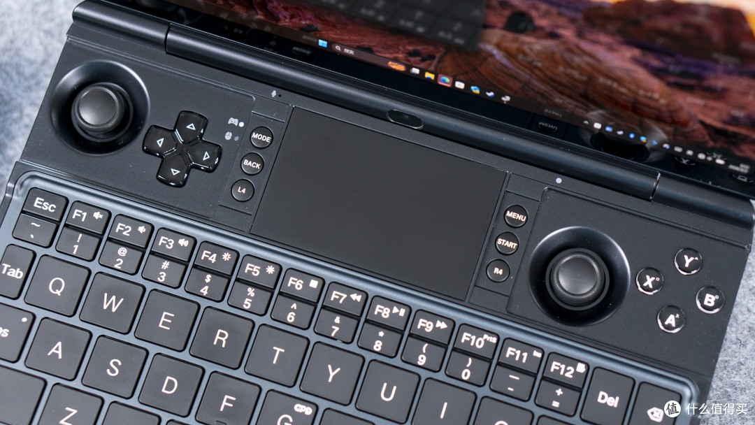 是PC的另一种形态，还是掌机的终点？GPD WIN Max3实测！