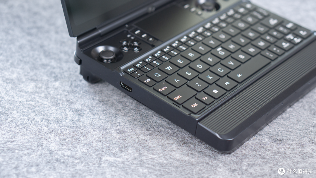 是PC的另一种形态，还是掌机的终点？GPD WIN Max3实测！