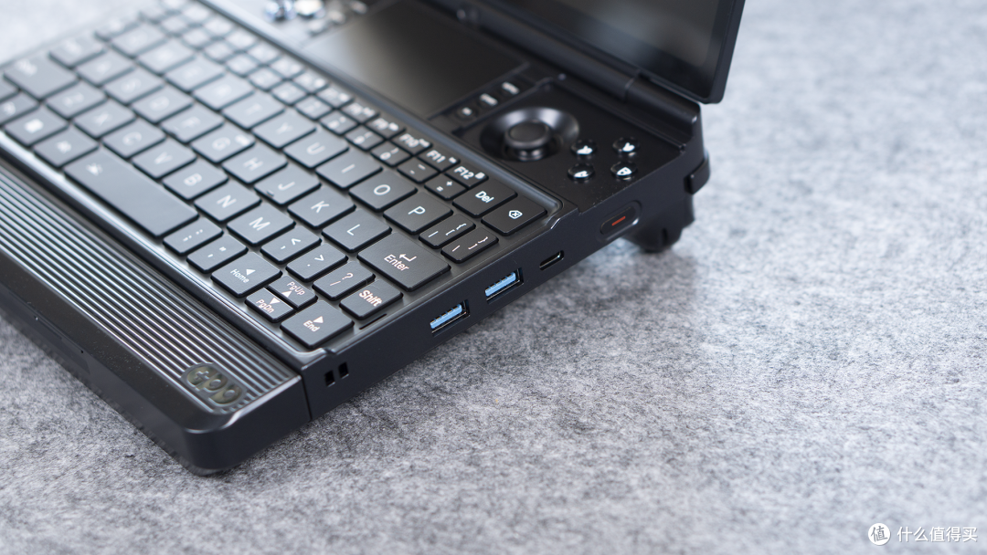 是PC的另一种形态，还是掌机的终点？GPD WIN Max3实测！