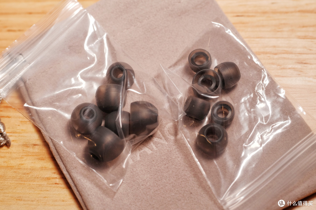 天使吉米 BUNNY G USB-C 游戏入耳耳机体验 - TDS REVIEW