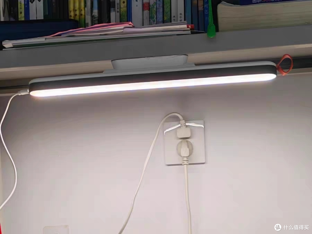 千万别乱买宿舍灯!这款磁吸酷毙灯才是高中生真香神器
