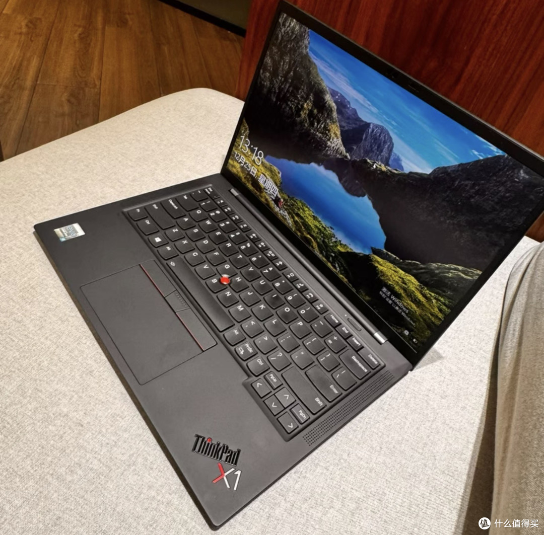当年卖1万2的ThinkPad旗舰，现在2000块出头：X1 Carbon还香吗？