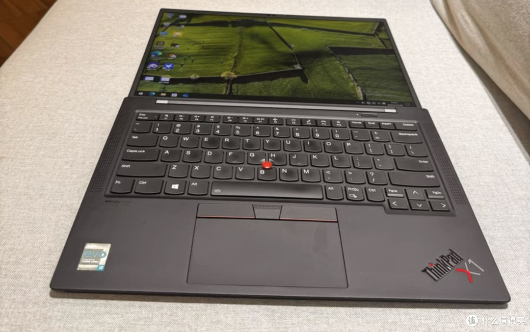 当年卖1万2的ThinkPad旗舰，现在2000块出头：X1 Carbon还香吗？