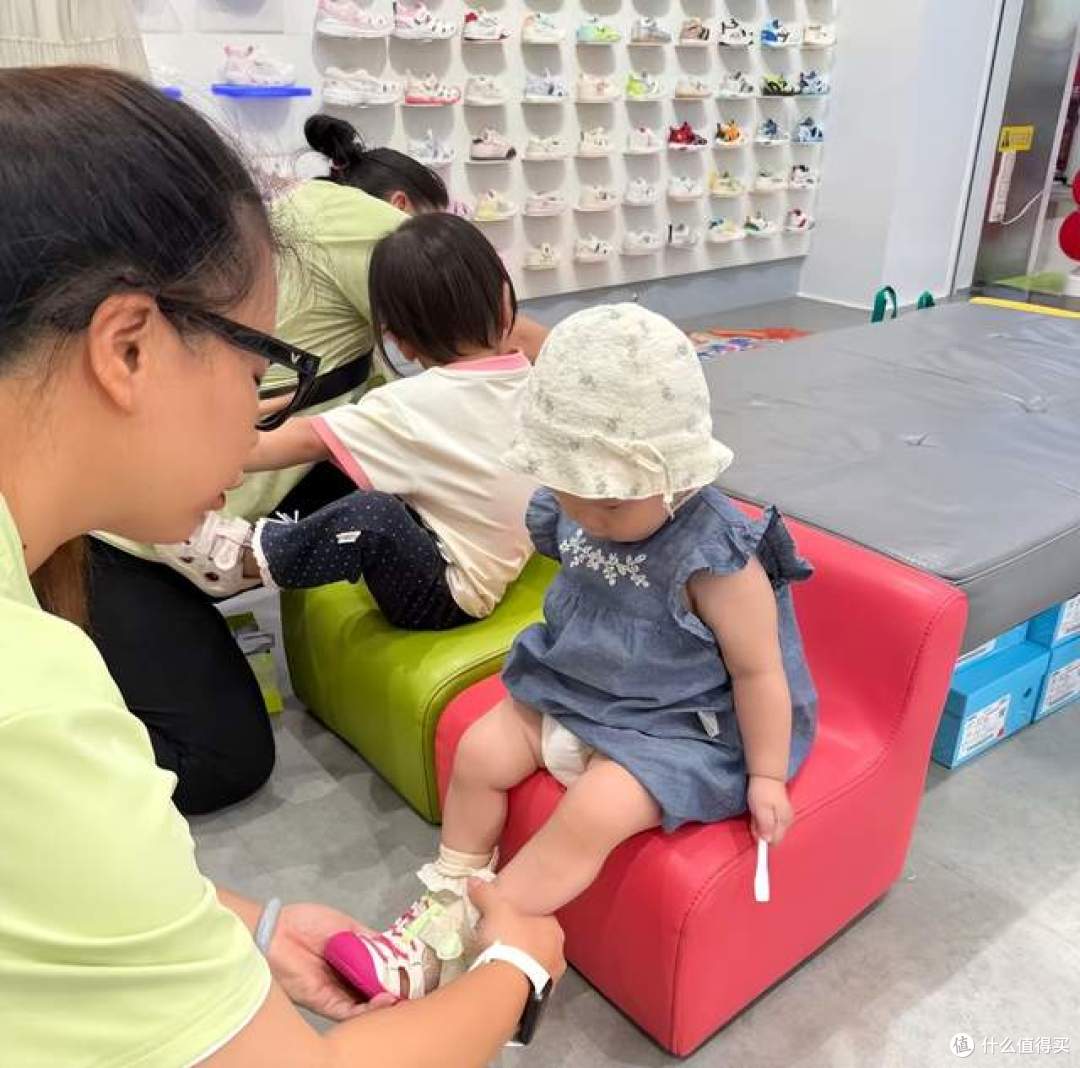 换季体验唯品会，泰兰尼斯2折入手，不吹不黑谈谈感受