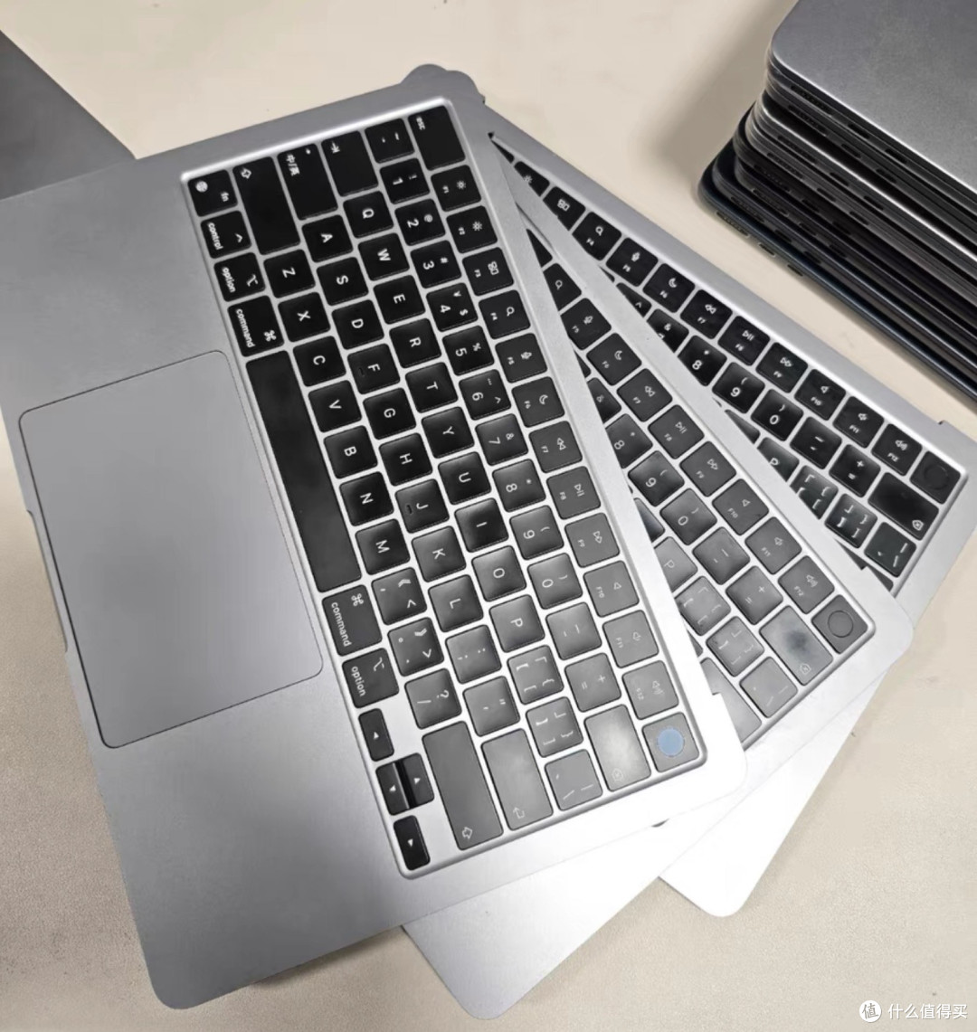 "无头骑士"是啥？闲鱼惊现没有屏幕的MacBook，485块一台还能开机