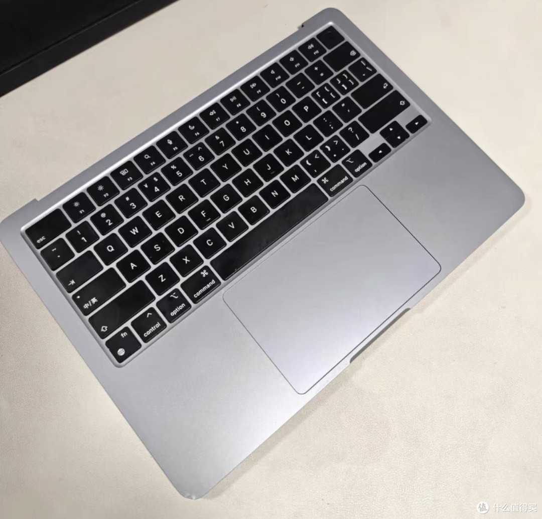 "无头骑士"是啥？闲鱼惊现没有屏幕的MacBook，485块一台还能开机