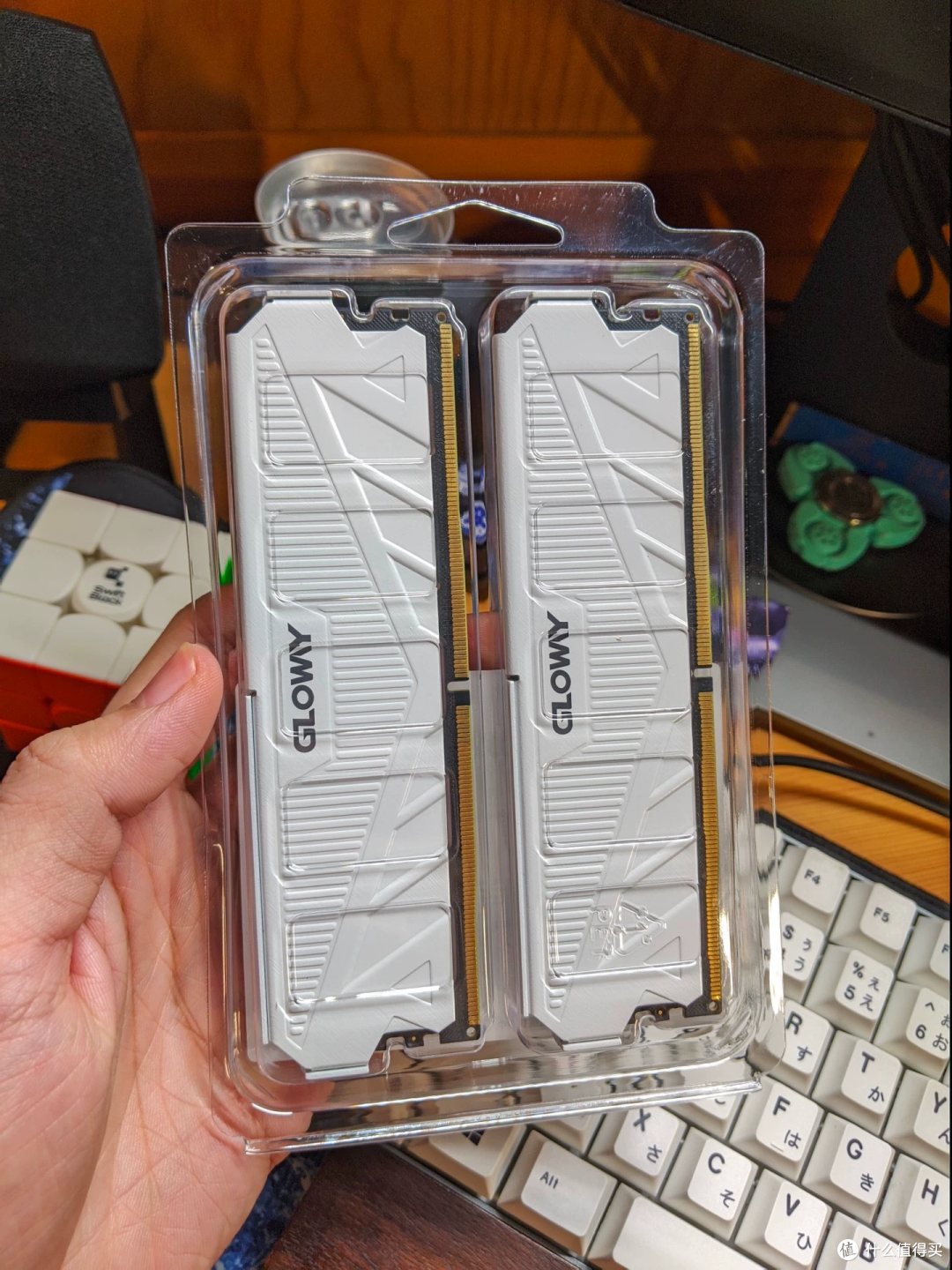 1300元Gloway DDR5 48g套装:终身质保真香?