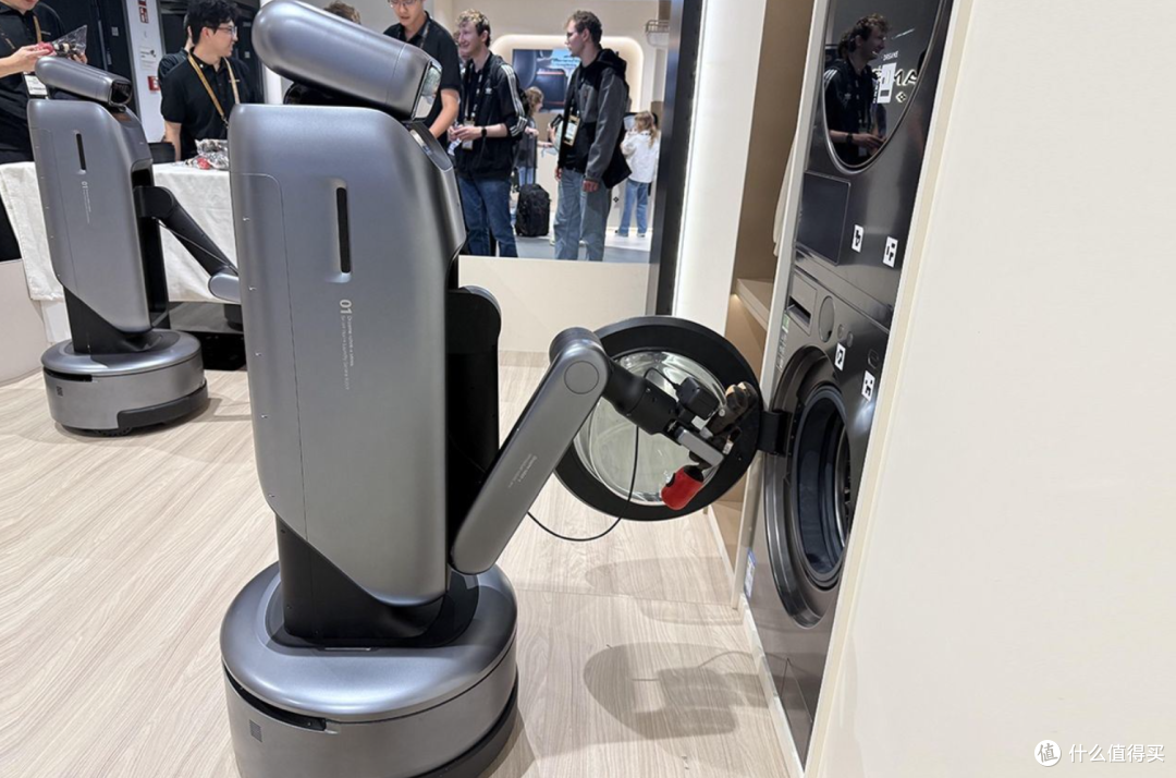 追觅ECHO S1洗衣机器人刷屏IFA，众人喊真香，我越看越冷静