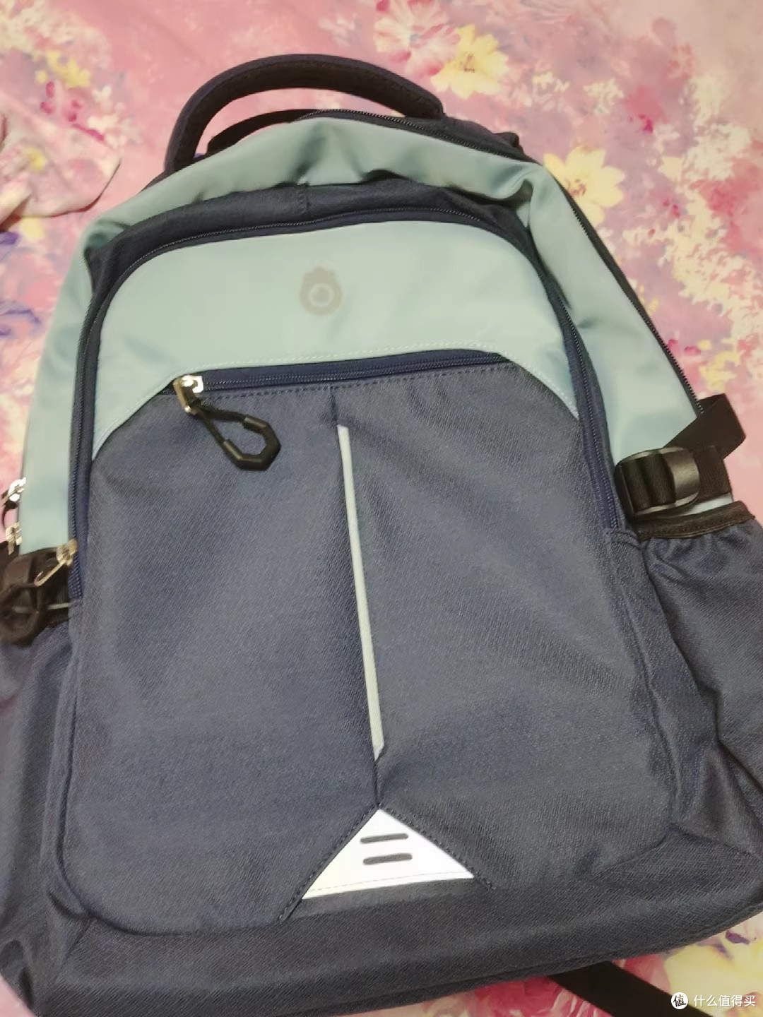 未来星U型护脊书包,孩子放学说背得轻不喊累