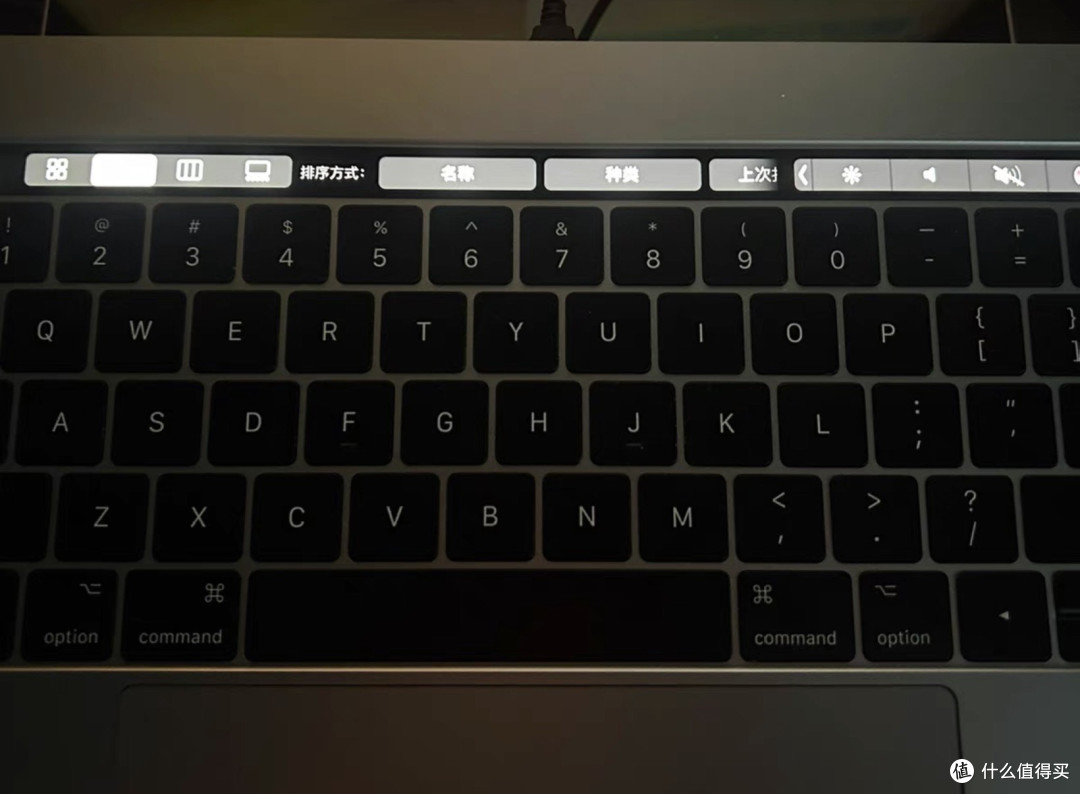 闲鱼大量涌入无头MacBook Air 2017,420块外接显示器当Mac mini