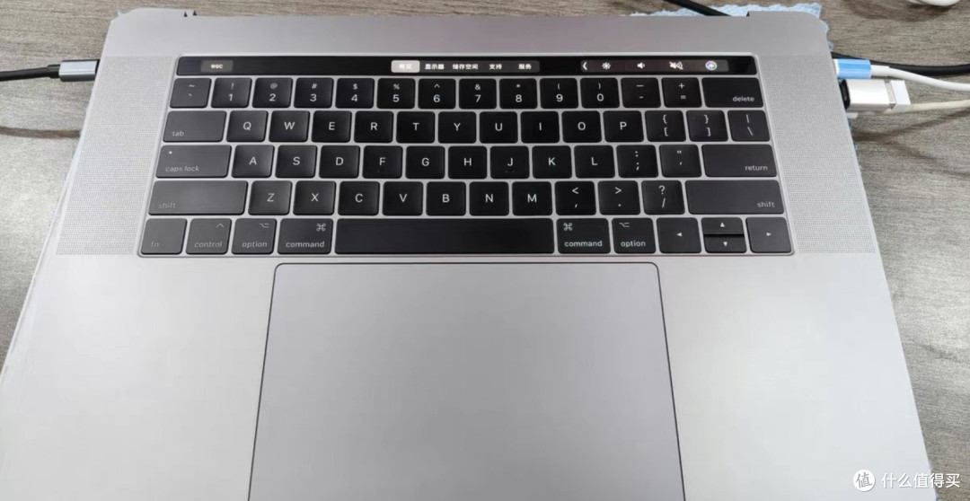 闲鱼大量涌入无头MacBook Air 2017,420块外接显示器当Mac mini