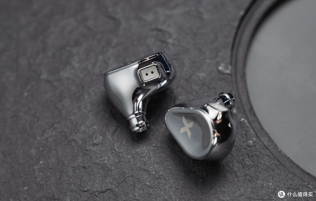 断档...了吗？达音科TITAN X的统治力有点强