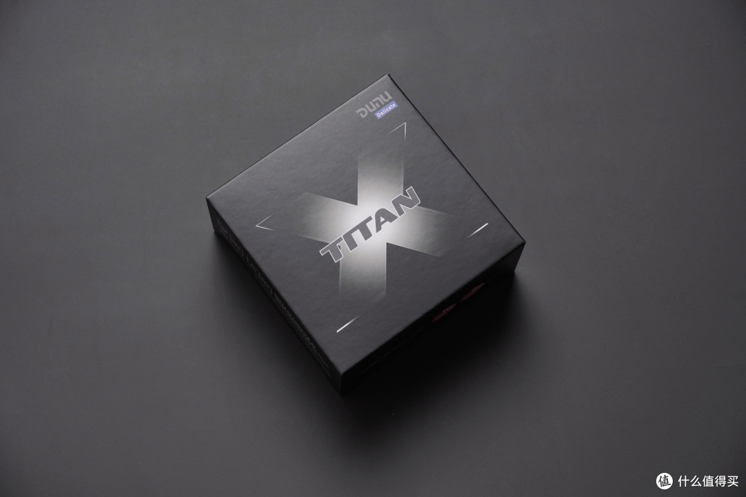 断档...了吗？达音科TITAN X的统治力有点强
