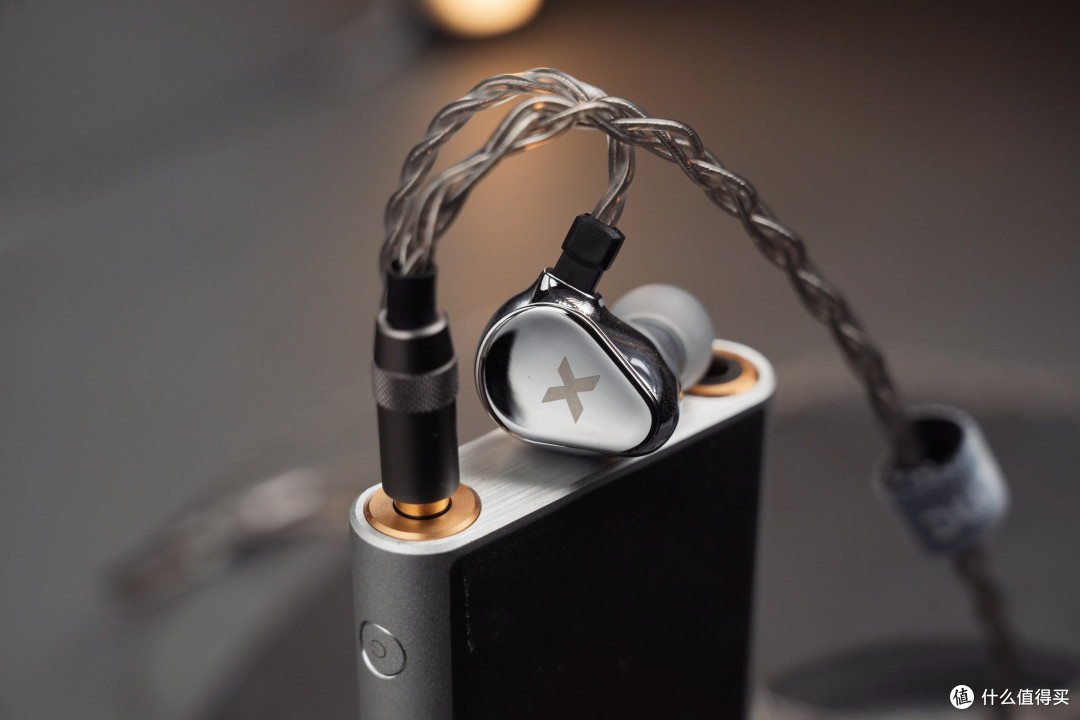 断档...了吗？达音科TITAN X的统治力有点强